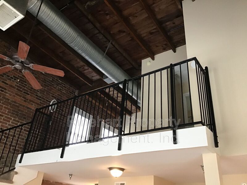 Downtown Loft Apartment in Historic Bass-McFadden Building property image