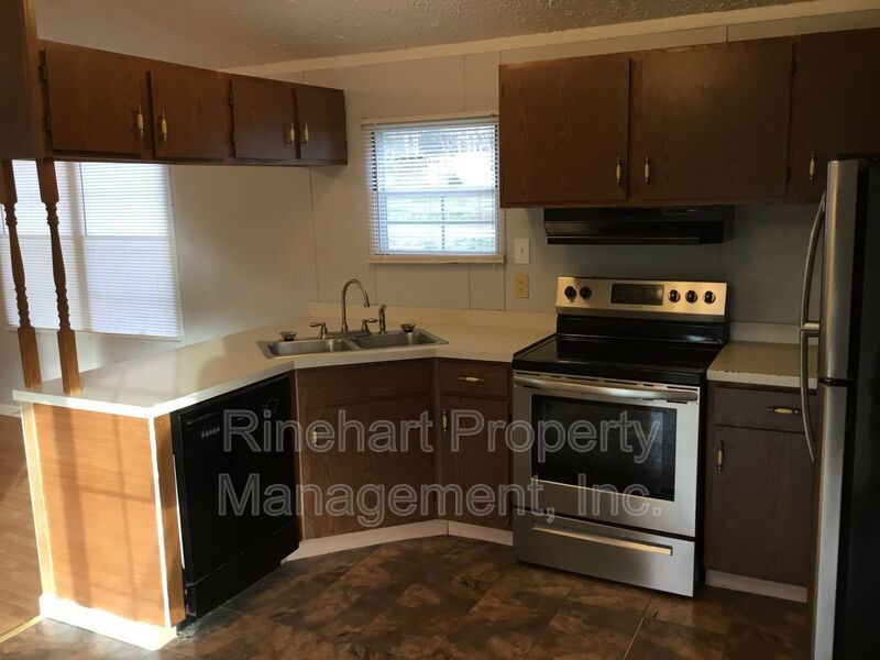 NOW AVAILABLE! 3 Bedroom 2 Bath Home on 1.36 Acres!! property image