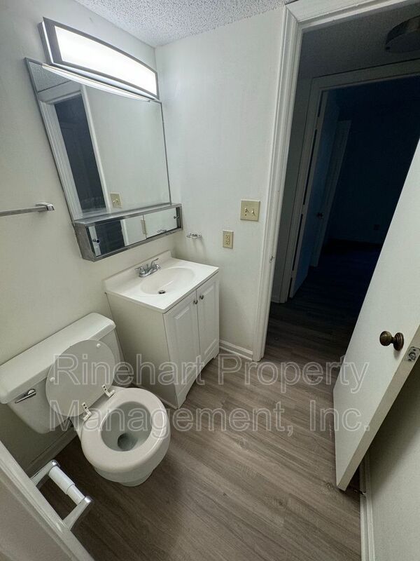 Completely Remodeled 2-Bedroom, 1.5 Bathroom Condo ***RENT SPECIAL: TWO MONTHS FREE RENT*** property image