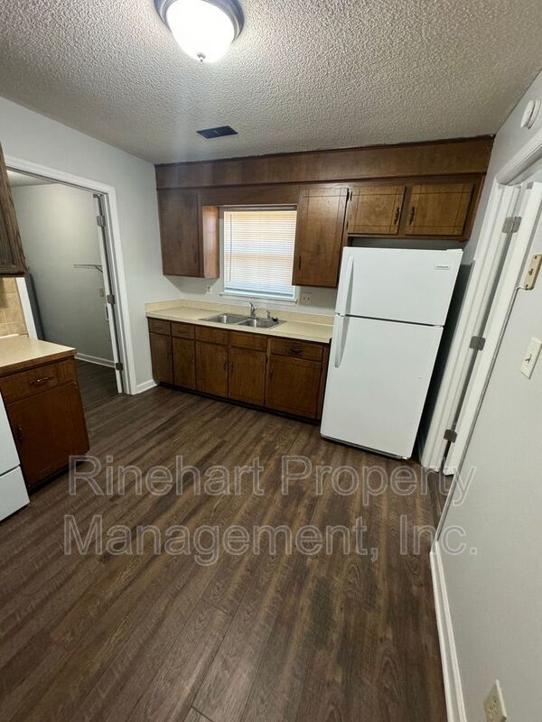 3-Bedroom, 1.5-bathroom Brick Home with Garage ***RENT SPECIAL: FIRST MONTH FREE RENT!!!*** property image