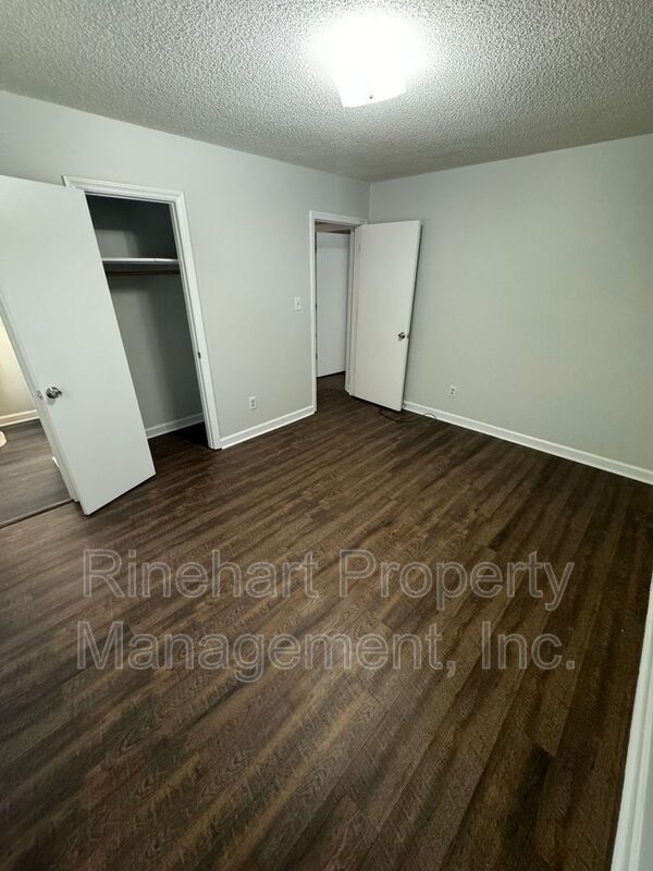 3-Bedroom, 1.5-bathroom Brick Home with Garage ***RENT SPECIAL: FIRST MONTH FREE RENT!!!*** property image