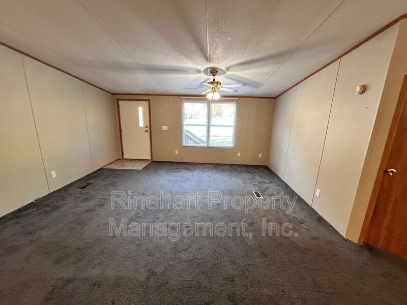 COZY 3 BR 2 BA located in Mount Holly  ***RENT SPECIAL : 1/2 OFF FIRST MONTH OF RENT!!! property image