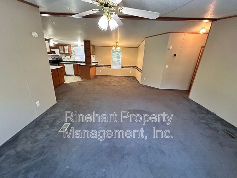 COZY 3 BR 2 BA located in Mount Holly  ***RENT SPECIAL : 1/2 OFF FIRST MONTH OF RENT!!! property image