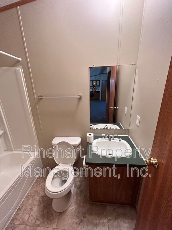 COZY 3 BR 2 BA located in Mount Holly  ***RENT SPECIAL : 1/2 OFF FIRST MONTH OF RENT!!! property image