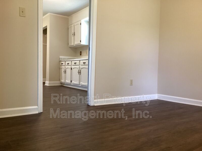 Lovely 3-Bedroom, 2-Bathroom Ranch property image