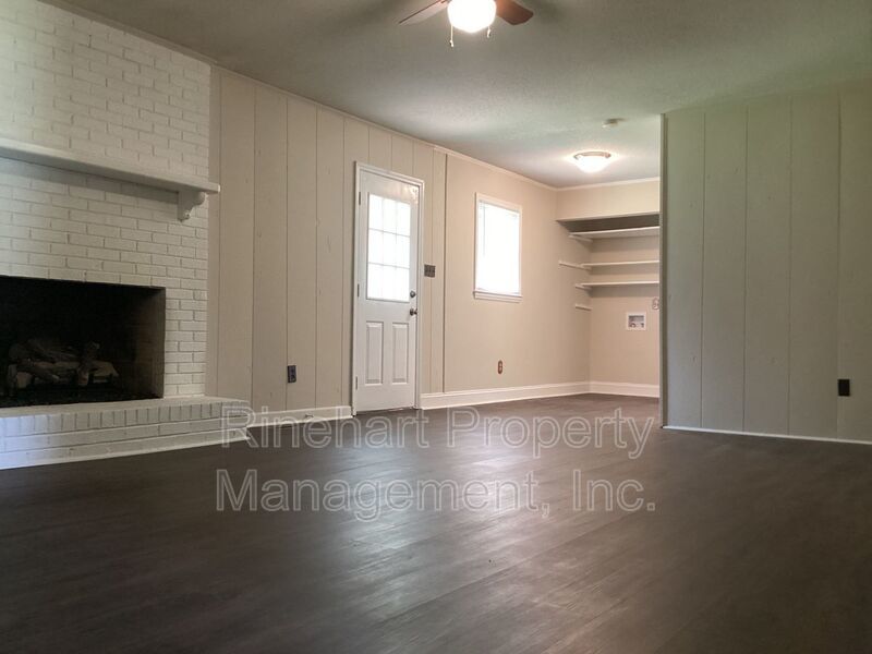 Lovely 3-Bedroom, 2-Bathroom Ranch property image