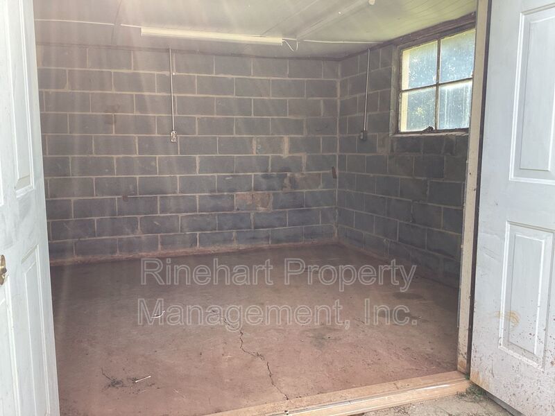 Lovely 3-Bedroom, 2-Bathroom Ranch property image