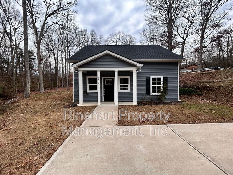 Fresh, Modern & Move-In Ready – Brand New Lancaster Home with All New Appliances! **RENT SPECIAL**: FREE RENT FOR THE LAST MONTH WHEN YOU SIGN A 13 MONTH LEASE** property image