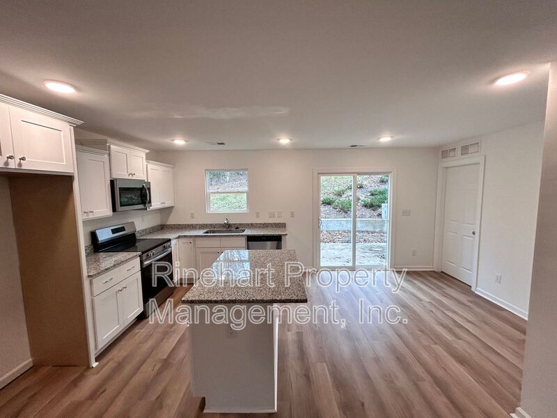 Fresh, Modern & Move-In Ready – Brand New Lancaster Home with All New Appliances! **RENT SPECIAL**: FREE RENT FOR THE LAST MONTH WHEN YOU SIGN A 13 MONTH LEASE** property image