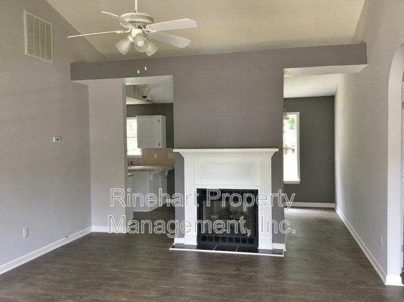 3 Bedroom in Glenn Eagle Subdivision! property image