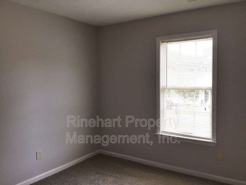 3 Bedroom in Glenn Eagle Subdivision! property image