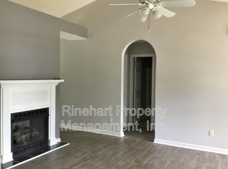 3 Bedroom in Glenn Eagle Subdivision! property image