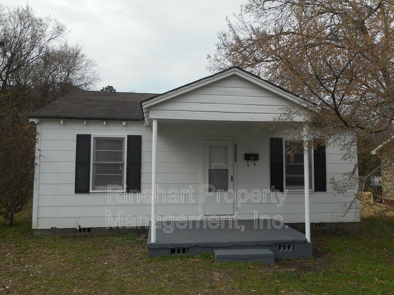 Renovated 2 Bedroom 1 Bath Home off Heckle Blvd with Central Heat & Air property image