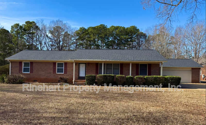 Lovely 3-Bedroom, 2-Bathroom Ranch property image