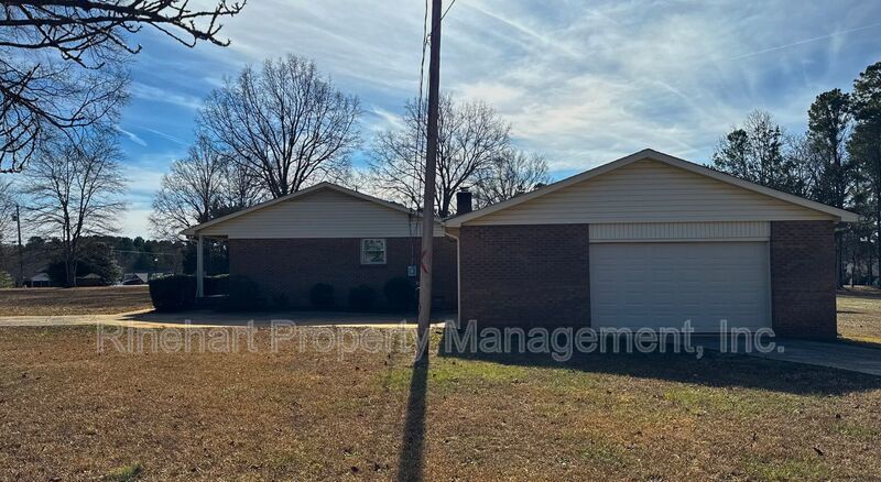 Lovely 3-Bedroom, 2-Bathroom Ranch property image