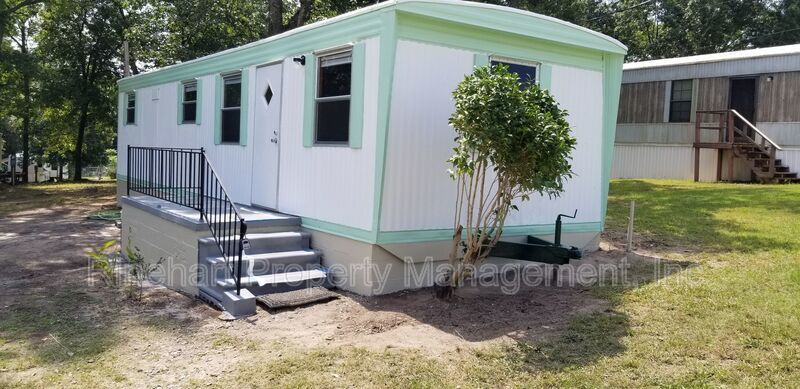 Newly Renovated Two Bedroom/1 Bath Mobile Home near Downtown Clover!! property image