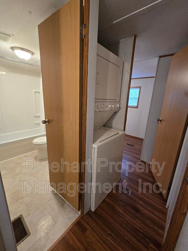 Newly Renovated Two Bedroom/1 Bath Mobile Home near Downtown Clover!! property image