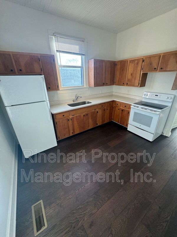 Historic Bungalow Recently Renovated Block from Downtown Clover property image
