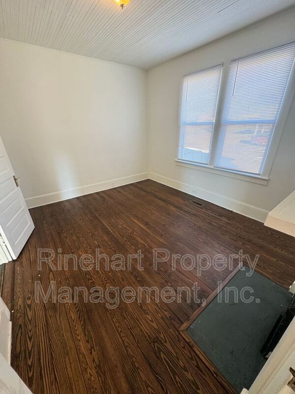 Historic Bungalow Recently Renovated Block from Downtown Clover property image