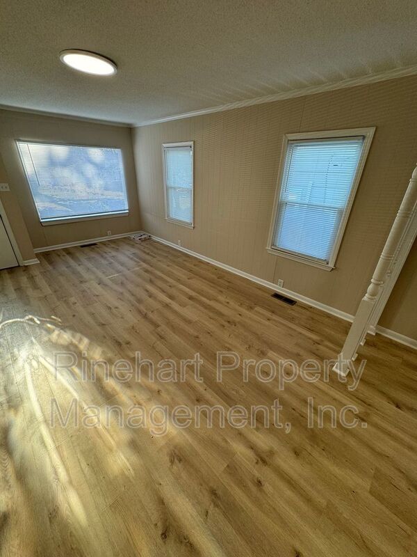 3-Bedroom, 3-Bathroom Home - Close to Winthrop Coliseum, Shopping property image