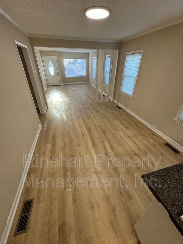 3-Bedroom, 3-Bathroom Home - Close to Winthrop Coliseum, Shopping property image