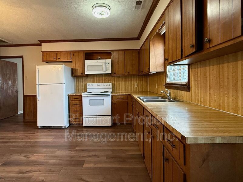 2 Bedroom, 1 Bathroom Home property image