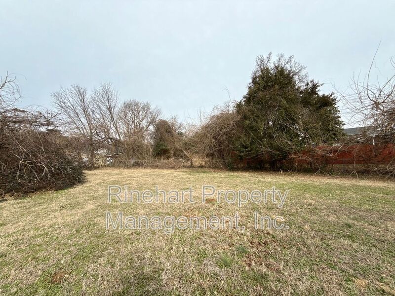 2 Bedroom, 1 Bathroom Home property image