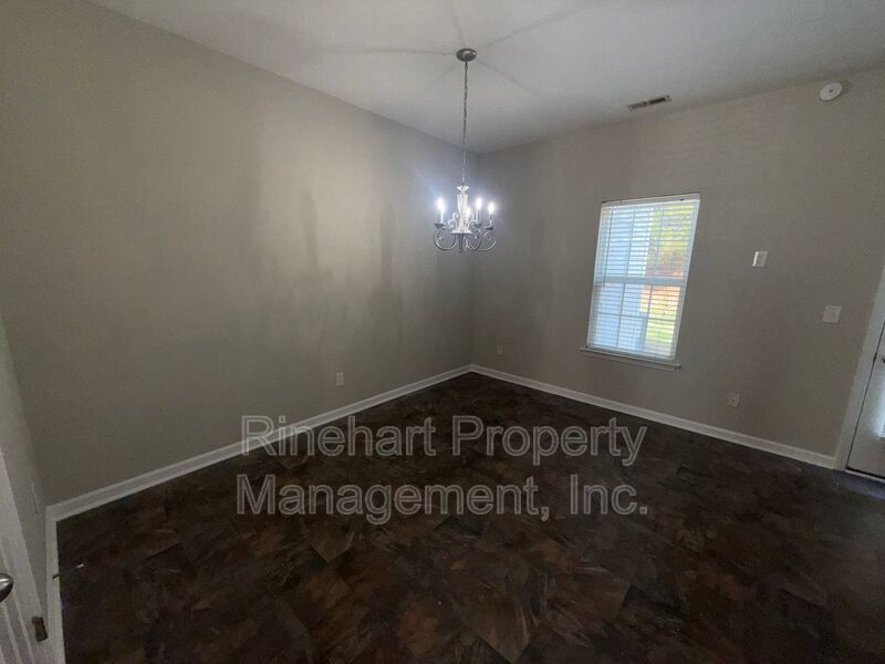 Three Bedroom Townhouse in Regent Park! property image