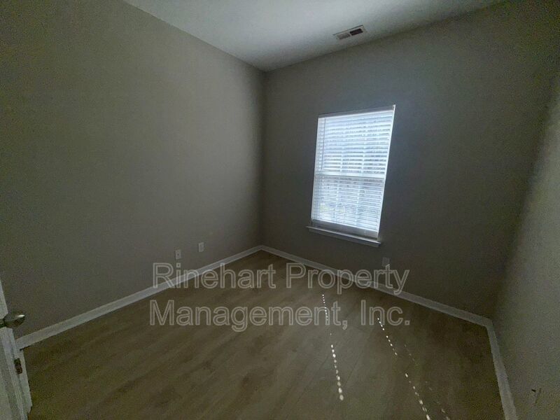 Three Bedroom Townhouse in Regent Park! property image