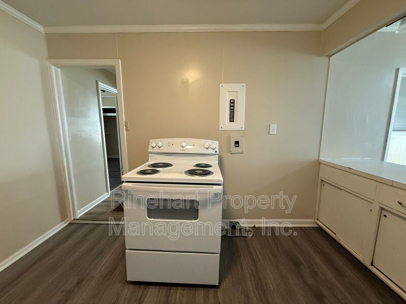 Fully Renovated 3-Bedroom, 1 Bathroom Home property image