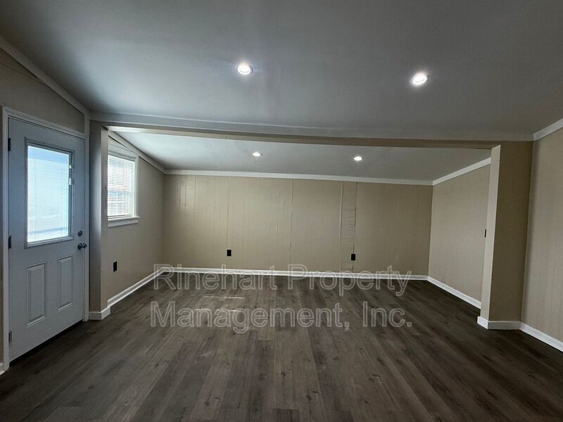 Fully Renovated 3-Bedroom, 1 Bathroom Home property image