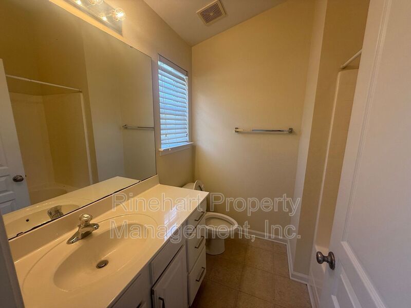 3 bedroom 2.5 bathroom Fieldstone Townhouse in Fort Mill! property image