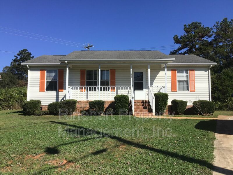 3 Bedroom in Glenn Eagle Subdivision! property image