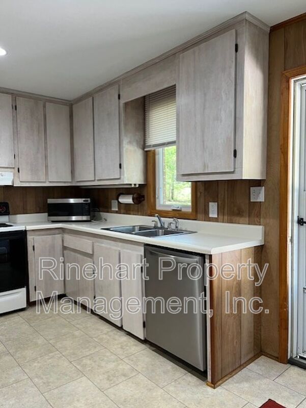 Peaceful Country Living on 2 Acres – 2BR Home in Chester property image