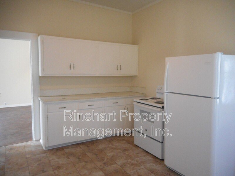 2 bedroom 1 bathroom Sunlight Filled Bungalow property image