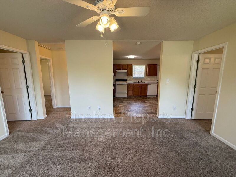 3 Bedroom in Glenn Eagle Subdivision! property image