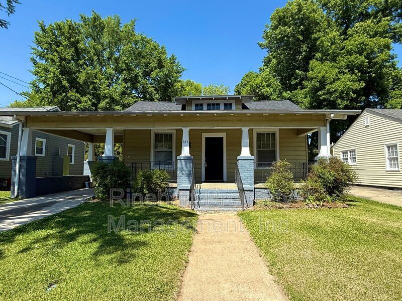3 Bedroom 1 Bath Home With Large Front Porch property image