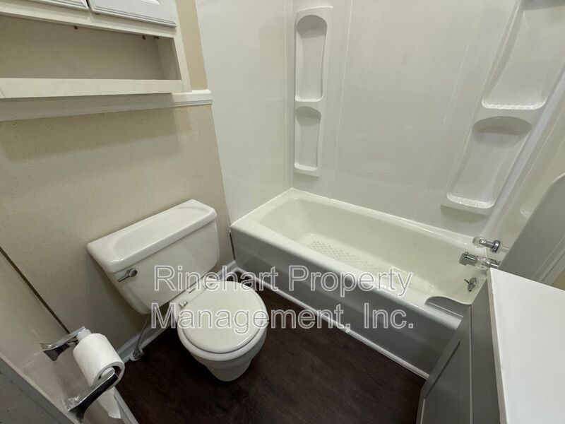 3 Bedroom 1 Bath Home With Large Front Porch property image