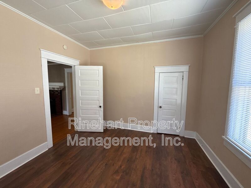 3 Bedroom 1 Bath Home With Large Front Porch property image