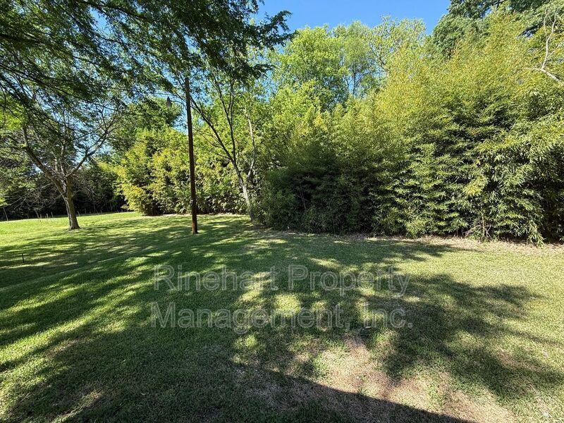 3 Bedroom 1 Bath Home With Large Front Porch property image