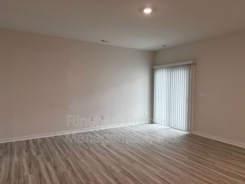 BRAND NEW TOWNHOME w/ Garage Parking ***RENT SPECIAL: $0 FIRST MONTH'S RENT*** property image