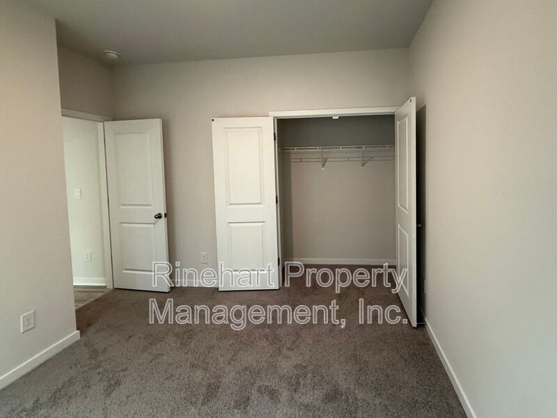 BRAND NEW TOWNHOME w/ Garage Parking ***RENT SPECIAL: $0 FIRST MONTH'S RENT*** property image