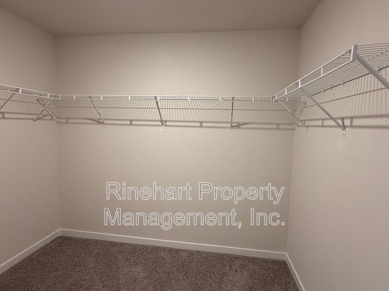 BRAND NEW TOWNHOME w/ Garage Parking ***RENT SPECIAL: $0 FIRST MONTH'S RENT*** property image