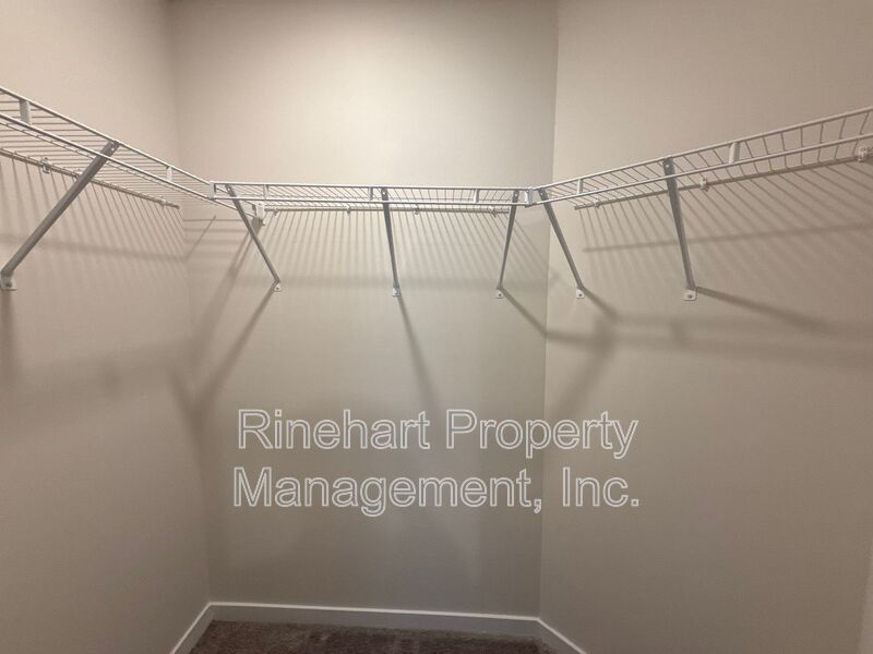 BRAND NEW TOWNHOME w/ Garage Parking ***RENT SPECIAL: $0 FIRST MONTH'S RENT*** property image