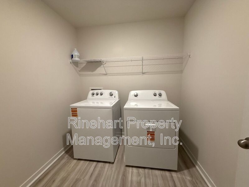 BRAND NEW TOWNHOME w/ Garage Parking ***RENT SPECIAL: $0 FIRST MONTH'S RENT*** property image