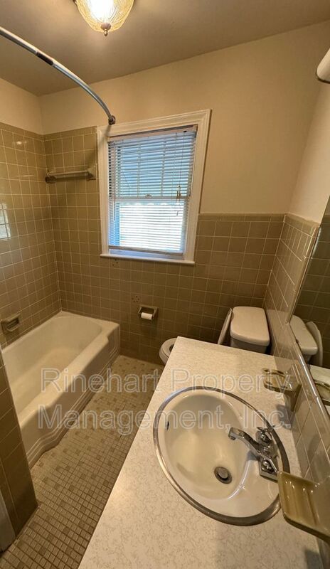 Cozy 2-Bedroom, 1-Bathroom Home w/ a Bonus Room property image