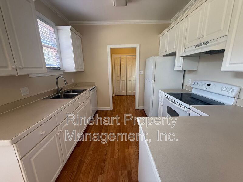3 Bedroom In Bristol Park!! property image