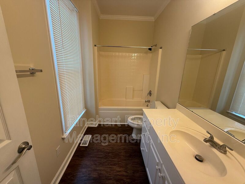 3 Bedroom In Bristol Park!! property image