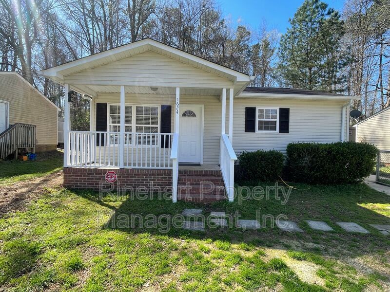 Modern Charm in Rock Hill: Fully Renovated 2-Bedroom Home with Brand New Appliances property image