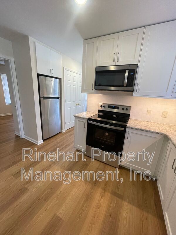 Modern Charm in Rock Hill: Fully Renovated 2-Bedroom Home with Brand New Appliances property image